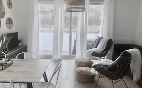 Precioso apartamento en Monzón con terraza,piscina,parque infantil y parking